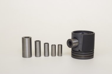 Otomobil piston parçaları