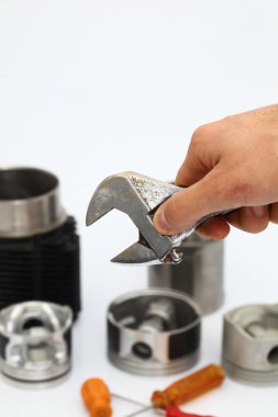 Otomobil piston parçaları