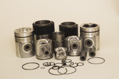 Otomobil piston parçaları