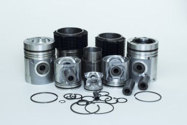 Otomobil piston parçaları