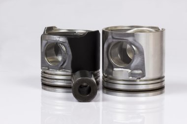 Otomobil piston parçaları