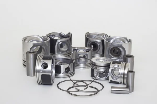 Otomobil piston parçaları