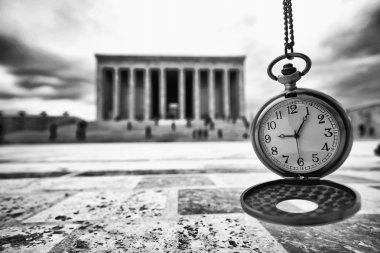 Türkiye, Ankara, Atatürk ün Türbesi ve zaman geçirmeden 0905: