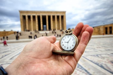 Türkiye, Ankara, Atatürk ün Türbesi ve zaman geçirmeden 0905: