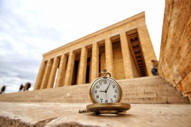 Türkiye, Ankara, Atatürk ün Türbesi ve zaman geçirmeden 0905: