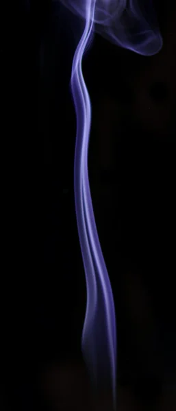 Purple Smoke on a black or dark background closeup — Stock Photo, Image