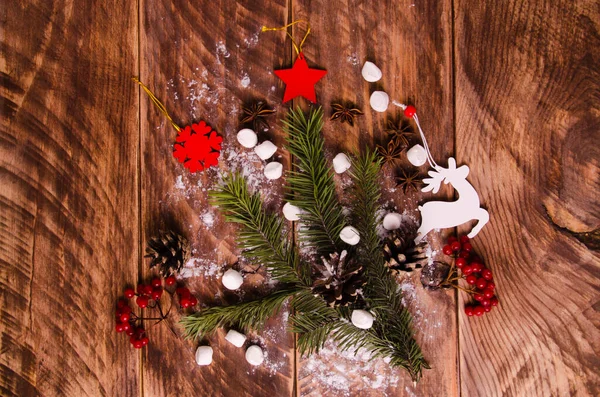 Viburno Rosso Coni Rami Natale Tavole Legno Con Marshmallow Fiocchi — Foto Stock