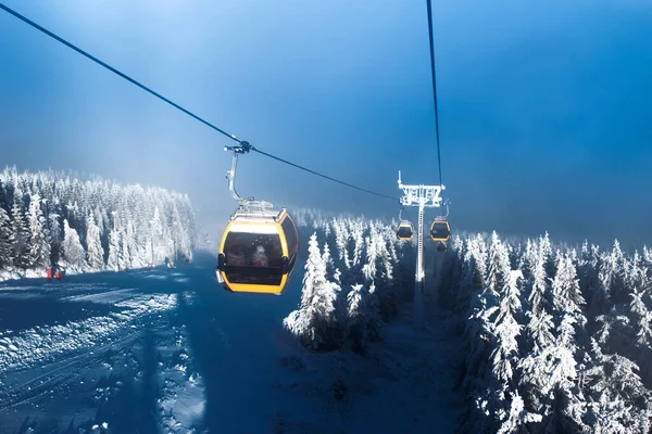 Gondolas Rises Mountains Ski Resort Snow Covered Christmas Trees Winter — Stock Photo, Image
