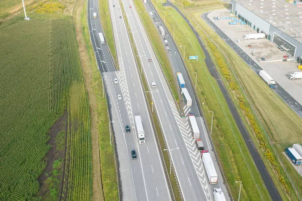 Повітряний Вид Автостраду Різними Єднаннями Транспортні Засоби Подорожують Дорогах Польща — стокове фото