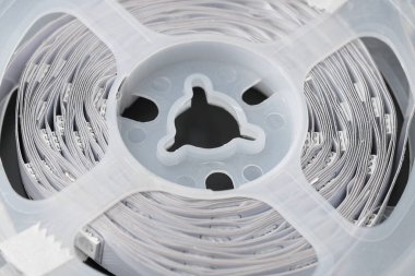 RGB LED şeridi açıldı, RGB arka lambası yandı