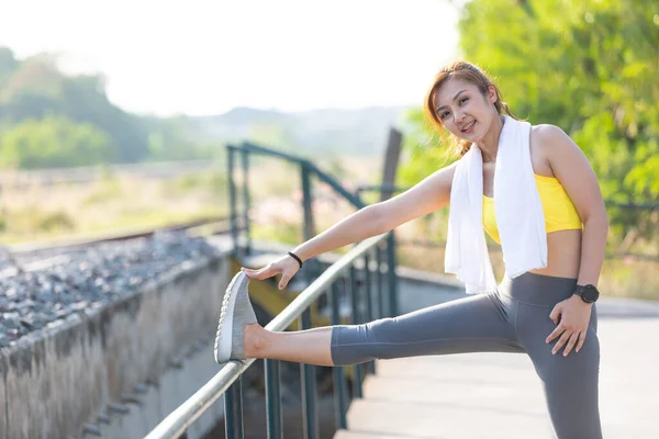 Young Fitness Woman Exercising Stretching Legs Workout Park — Stock Photo, Image