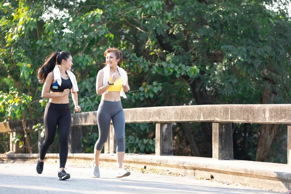 Asian Athletics Couple Woman Jogging Exercising Together Public Park Evening — Stock Photo, Image