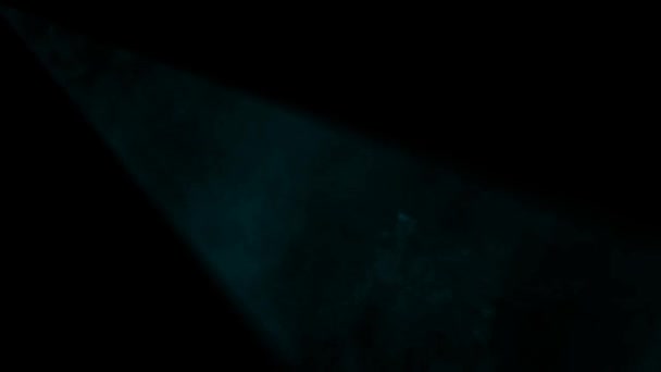 闪烁蓝色迪斯科激光射灯与烟 — 图库视频影像