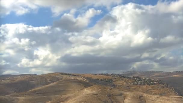 Nuvens Shaddows Over the Desert Hills Time Lapse — Vídeo de Stock