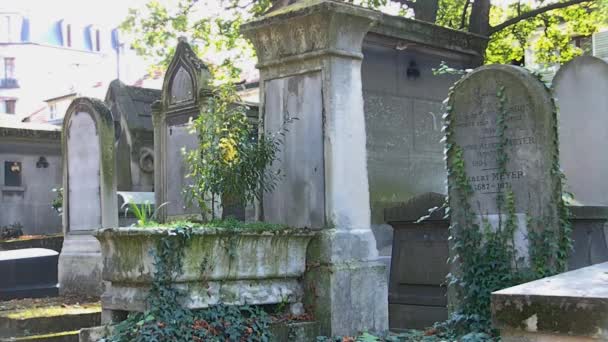 Alter friedhof in paris france — Stockvideo