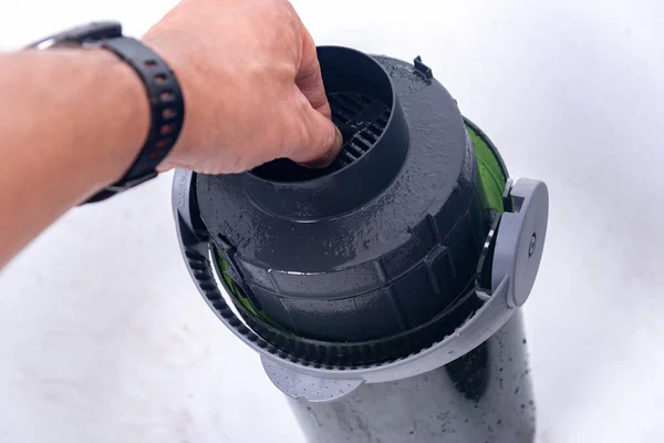 Akvaryum filtresinin temizlenmesi ve bakımı