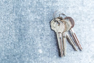 Birçok eski anahtar