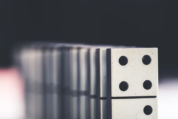 Der Dominoeffekt weißer Blöcke — Stockfoto