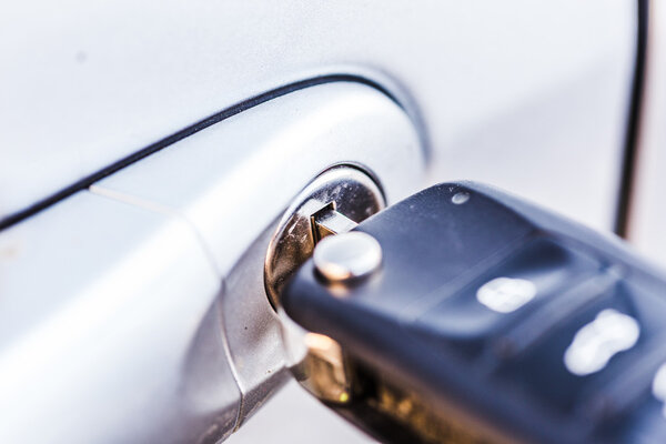 Ключ от автомобиля с дистанционным управлением
