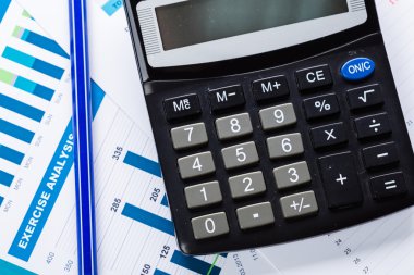 hesap makinesi ile finansal sayı ve grafik