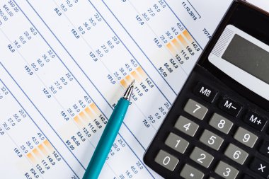 hesap makinesi ile finansal sayı ve grafik