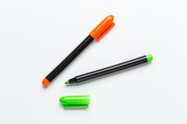 İzole Keçeli Kalemler