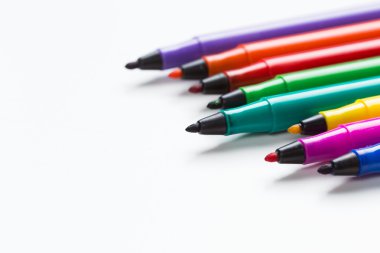 İzole Keçeli Kalemler