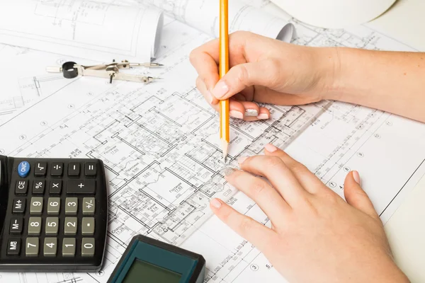 Architect working on blueprint — Stock Photo, Image