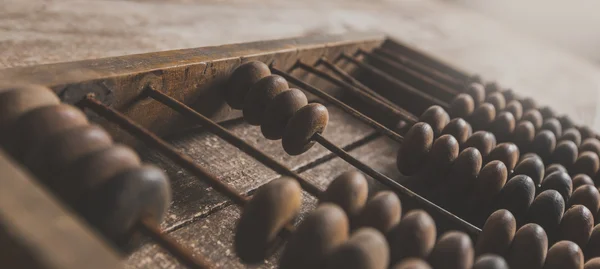 Abacus vintage em fundo de madeira — Fotografia de Stock