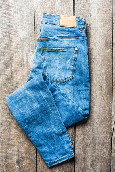 Kot eski ahşap yüzey üzerinde