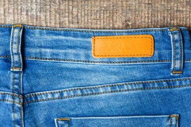 Kot eski ahşap yüzey üzerinde