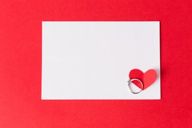 Sevgililer günü. Sevgililer günü kalp eski ahşap üzerine.