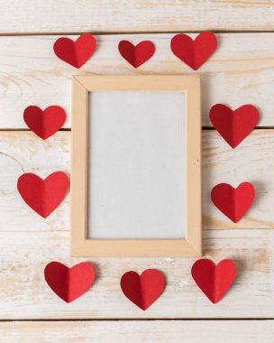 Sevgililer günü. Sevgililer günü kalp eski ahşap üzerine.