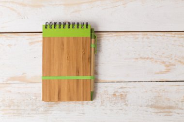 cep telefonu, defter ve kalem