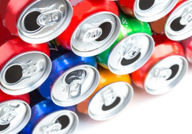 İzole alüminyum kutular