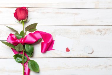 kırmızı kart ile yükseldi