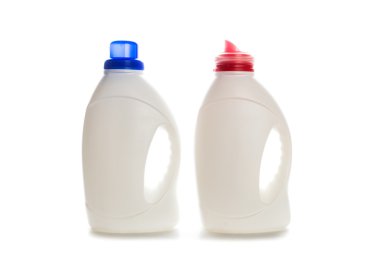 Plastik kaplarda temizlik ürünleri