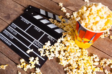 Film clapper yönetim kurulu ve pop corn