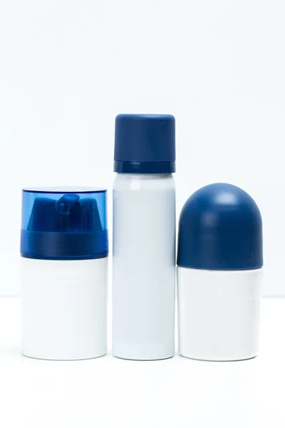 Diferentes recipientes cosméticos — Fotografia de Stock
