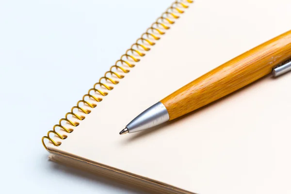 Στυλό και σημειωματάριο — Φωτογραφία Αρχείου
