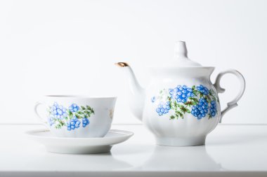 çaydanlık vintage tarzı ile çay fincanı