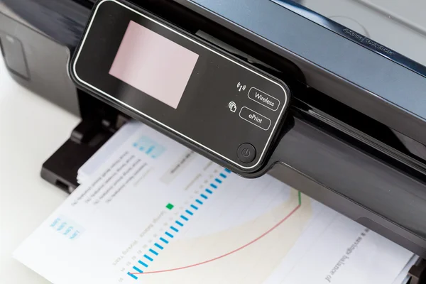 Printer, kopieerapparaat, scanner. Office tabel — Stockfoto