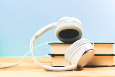 bir sesli kitap kavramı