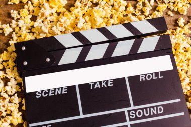 Film Klaket ve patlamış mısır 