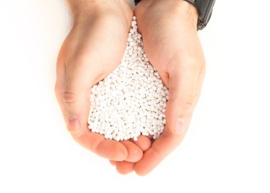 Polimer reçine elinde