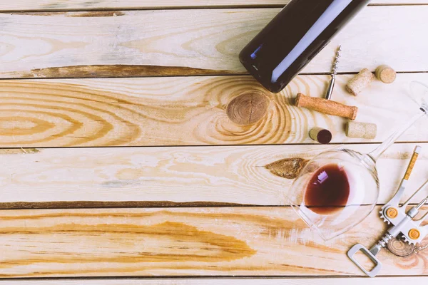 Şarap cam, mantarlar, şişe, tirbuşon — Stok fotoğraf