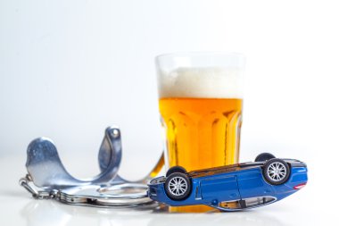 alkol ve araba ile cam