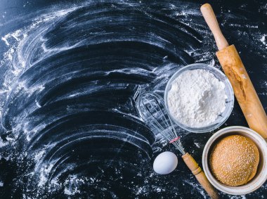 Malzemeler ve pişirme için gereçler