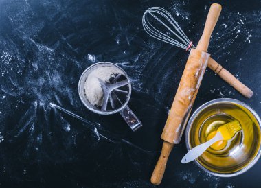 Malzemeler ve pişirme için gereçler