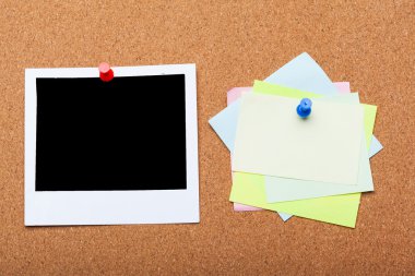 PIN kağıt üzerinde metin ve arka plan için mantar pano
